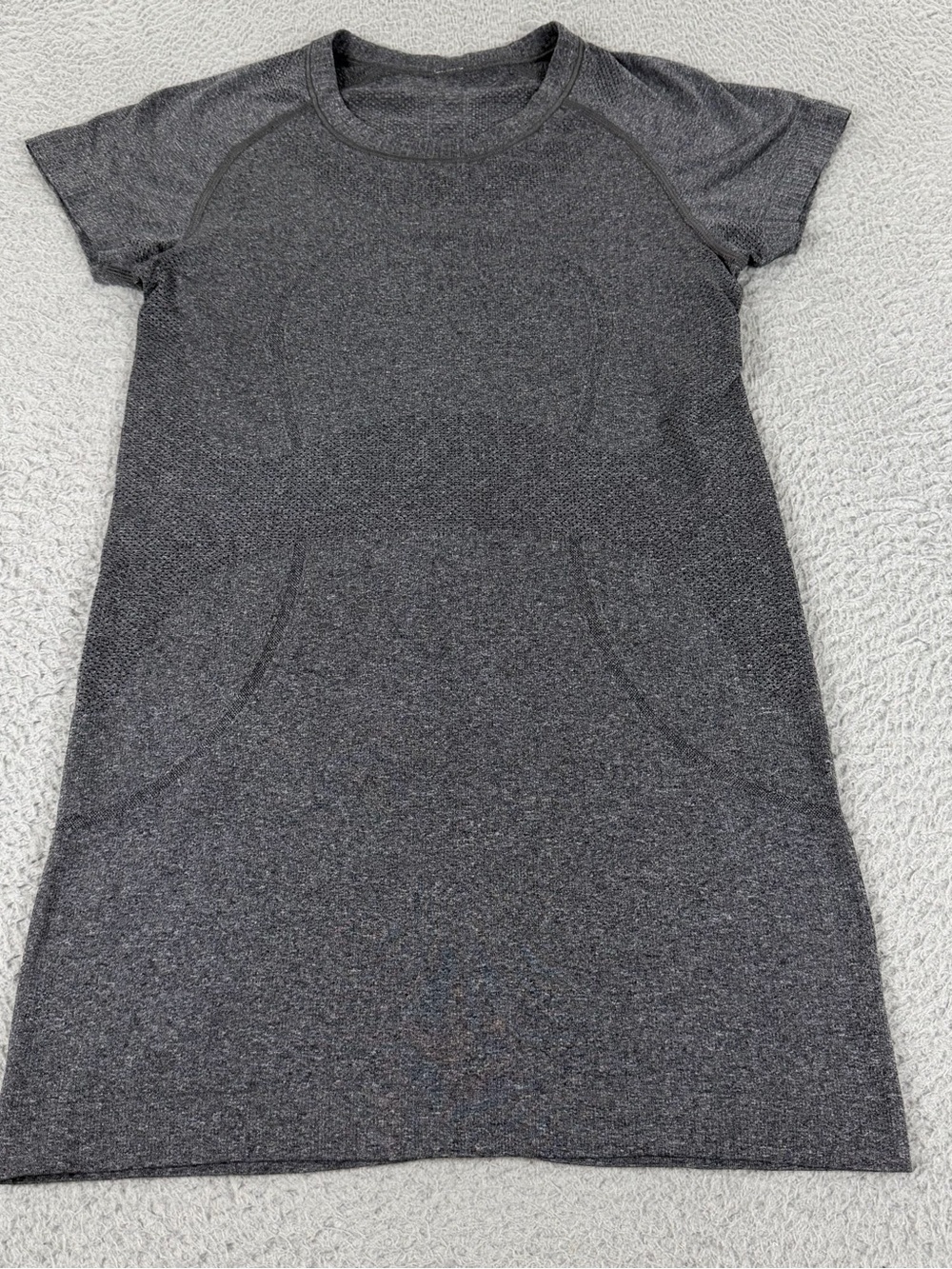 Lululemon Swiftly Tech Tee Shirt Womens 4 Gray SS Athletic Running Yoga Gym